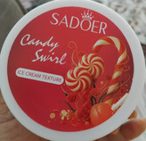بستنی و لوسیون روشن کننده توت فرنگی و عسل بدن سادور
